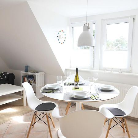 Geschmackvoll Eingerichtete Ferienwohnung Fuer 2 Personen, Verspricht Entspannung Pur. Вестерланд Экстерьер фото